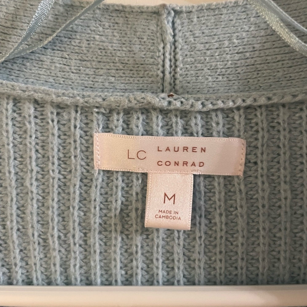 Lauren Conrad Women's Light Blue Cardigan Sweater size medium - Picture 4 of 6